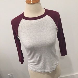 Adorable figged baseball raglan tee XS